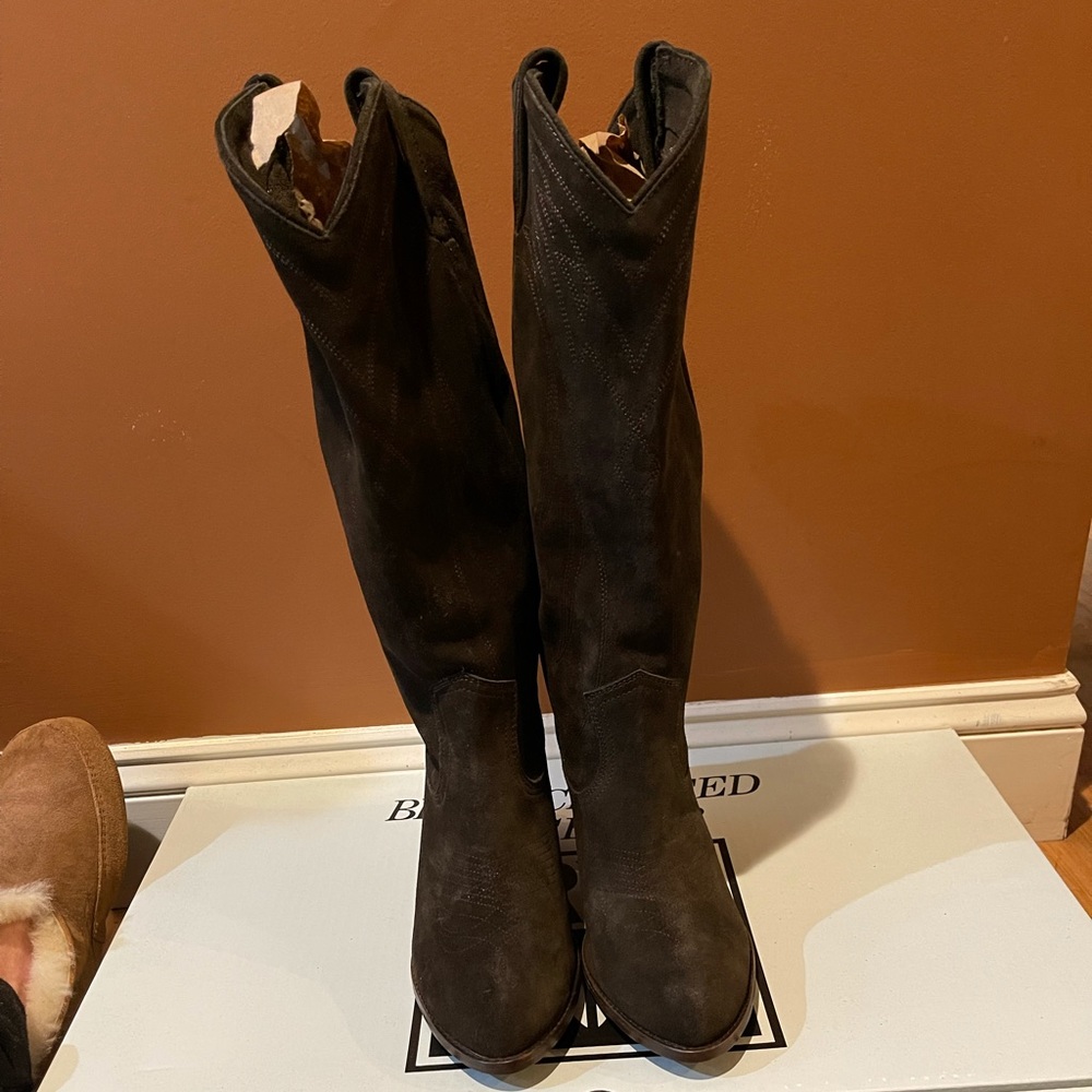 Frye Ilana Pull on Size 8 Fatigue